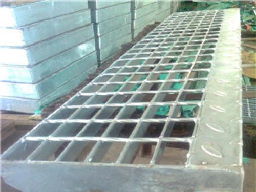 金属踏步板型号