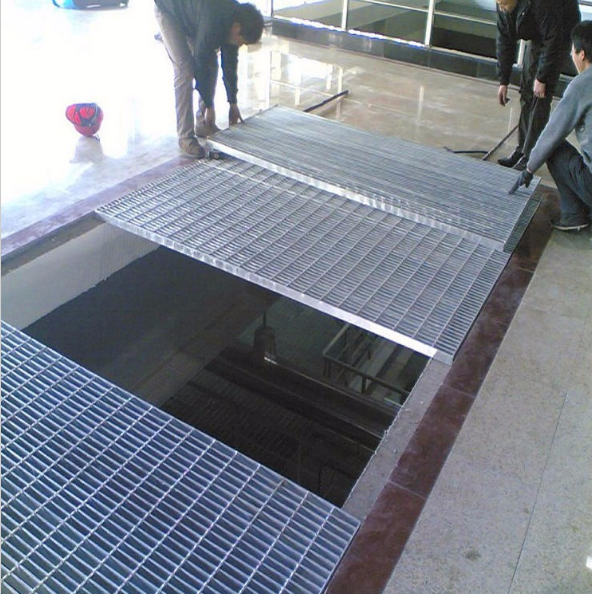 Q345镀锌钢格栅盖板